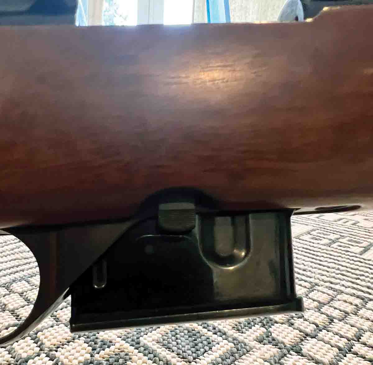 The CZ 527 features a detachable-box magazine that makes it ideal for long shooting sessions. Reloading is as easy as swapping magazines.